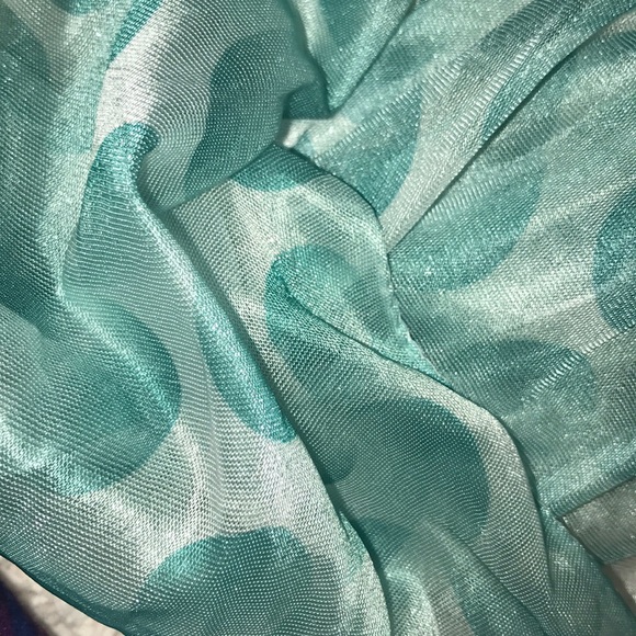 Lavello Infinity Scarf - Picture 2 of 5